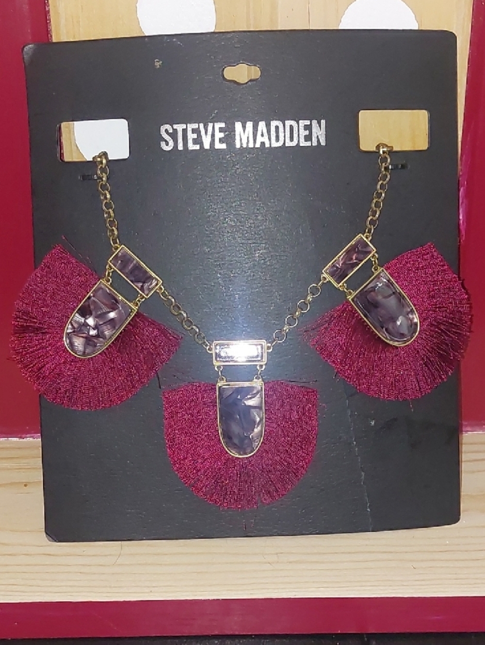 VINTAGE!! Steve Madden Wine Fringe Statement Necklace Set with Gold Accents